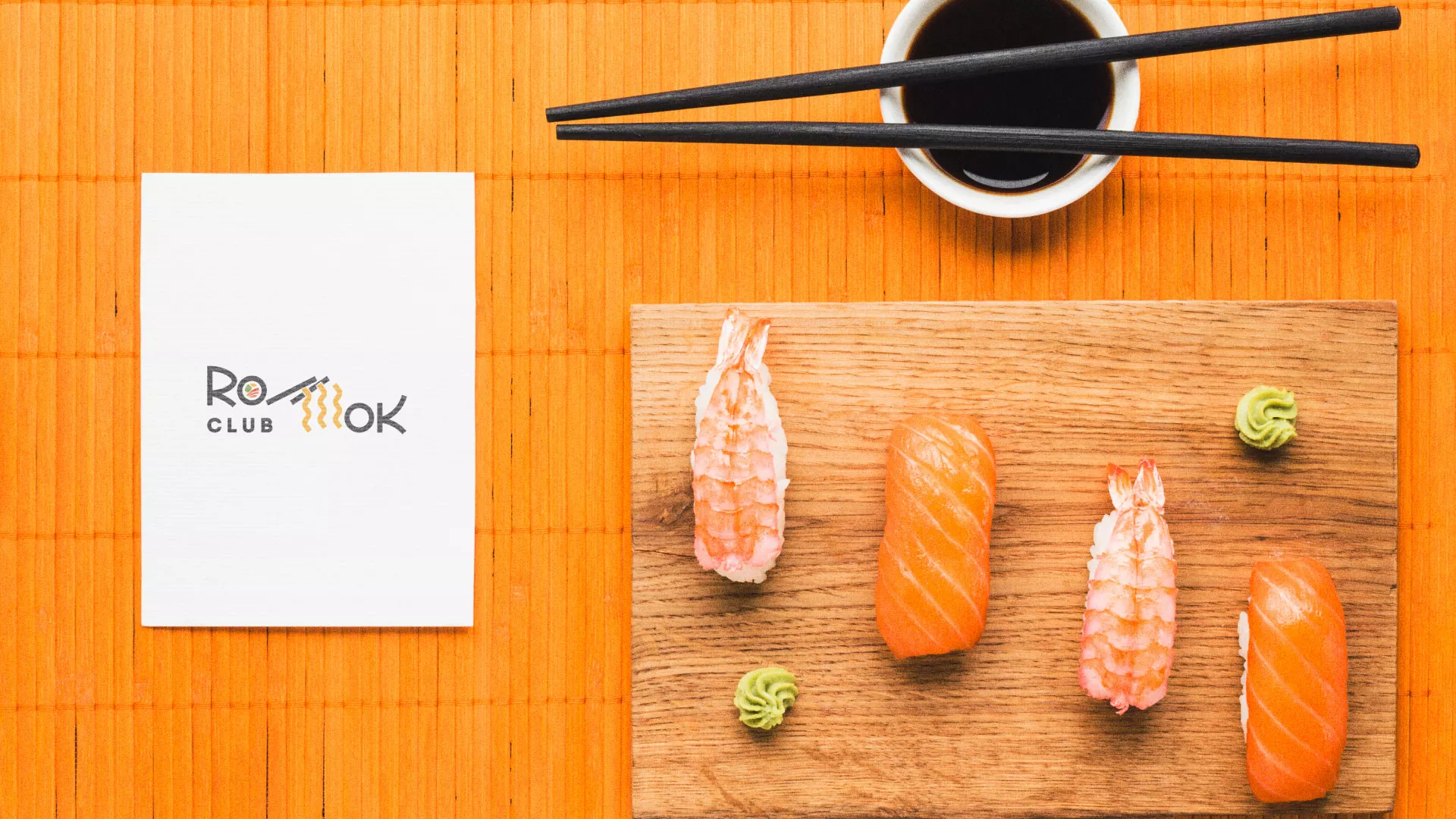 Создание логотипа суши-бара «Roll Wok Club» в Зиме